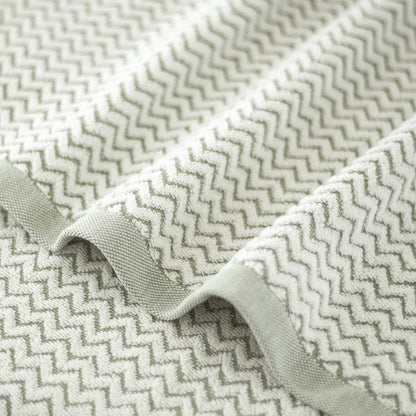 Zigzag-Towel embroided (Light Green with White() - Gatta Finland